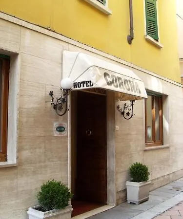 Hotel Corona 2*