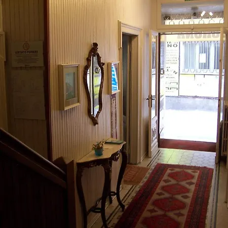 Hotel Corona
