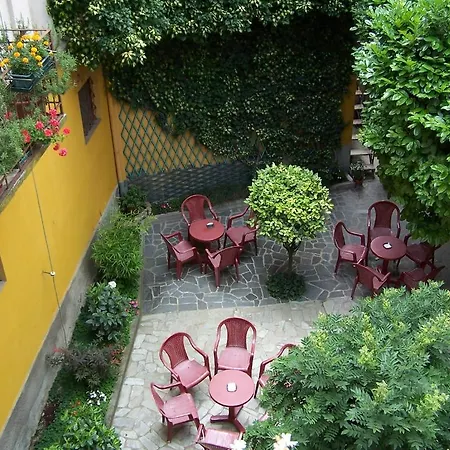 Hotel Corona 2*